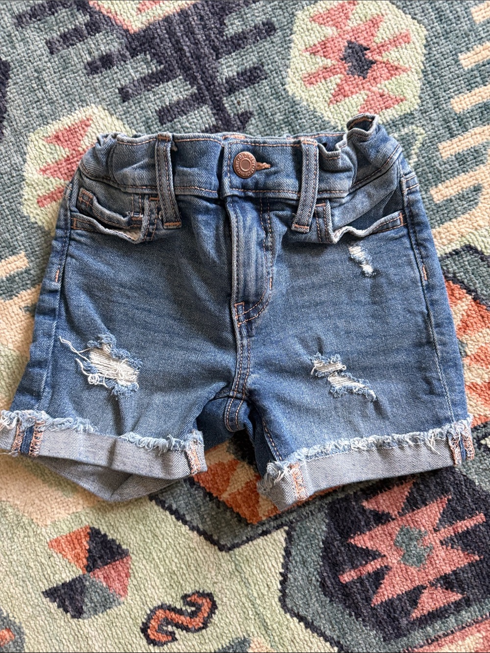 Old Navy Distressed Denim Shorts in Blue